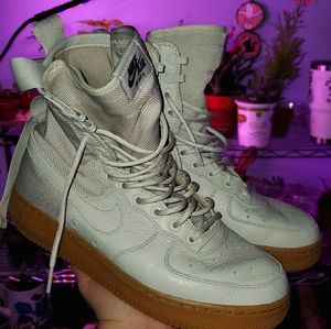 Women's SF Air Force 1...LN W/O BOX- Bone x Gum